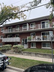 2365 Marine Drive 101, Oakville, ON L6L 1C5