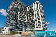 2081 Fairview Street 1201, Burlington, ON L7R 0E4