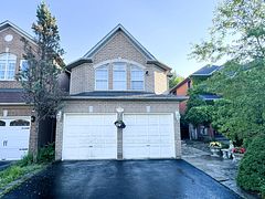 2326 Yorktown Circle, Mississauga, ON L5M 5Y2