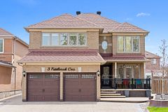 3 Fiddleneck Crescent, Brampton, ON L6R 1R2