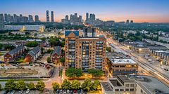 25 Agnes Street Cy-02, Mississauga, ON L5B 3X7