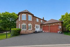 6502 Tenth Line W, Mississauga, ON L5N 5T7