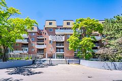 3025 The Credit Woodlands Drive 251, Mississauga, ON L5C 2V3