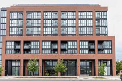 2300 St. Clair Avenue W 905, Toronto, ON M6N 1K8