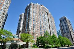 325 Webb Drive 1402, Mississauga, ON L5B 3Z9