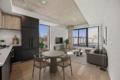 2625 Dundas Street W 317, Toronto, ON M6P 0C5