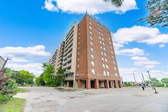 1 Four Winds Drive 701, Toronto, ON M3J 2T1