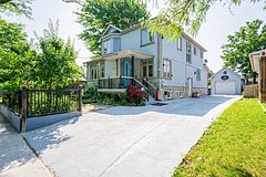 11 Benway Drive, Toronto, ON M9W 1Z2