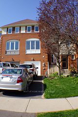 1140 Leewood Drive, Oakville, ON L6M 3B7