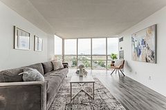 50 Eglinton Avenue W 1110, Mississauga, ON L5R 3P5