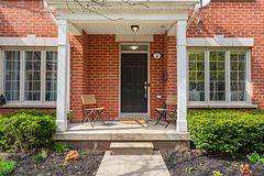 191 Twelfth Street 4, Toronto, ON M8V 4E2