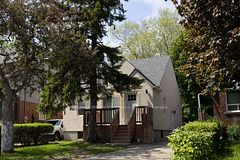 76 Macdonald Street, Toronto, ON M8V 1Y4
