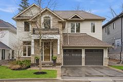 2541 Kate Common, Oakville, ON L6L 0E9