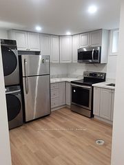 192 Floradale Drive, Mississauga, ON L5B 1G3