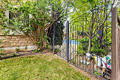 2353 Woodcrest Drive, Oakville, ON L6M 4S2