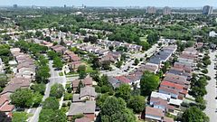 10 Banting Crescent, Brampton, ON L6Y 2L8