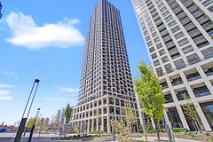 36 Elm Drive W 3202, Mississauga, ON L5B 0N3