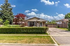 150 Folkstone Crescent, Brampton, ON L6T 3M5
