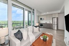 1926 Lakeshore Boulevard W 1616, Toronto, ON M6S 1A1