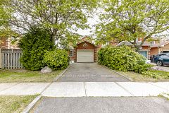 34 White Tail Crescent, Brampton, ON L6Y 5C2