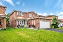 7 Polygon Court, Brampton, ON L6Z 3X8
