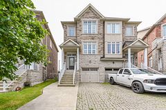 52 Harpreet Circle, Toronto, ON M9W 0E2