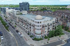 216 Oak Park Boulevard 409, Oakville, ON L6H 7S8