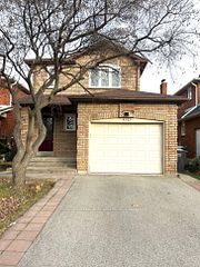 4523 Kimbermount Avenue, Mississauga, ON L5M 4J4