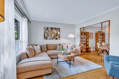 210 Bicknell Avenue, Toronto, ON M6M 4G9