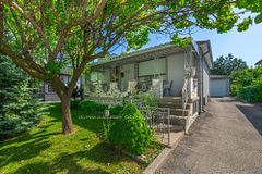 23 Chappel Hill Road, Toronto, ON M3M 1M1