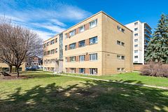799 Robinson Street 16, Burlington, ON L7R 2L4