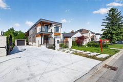7 Arch Road, Mississauga, ON L5M 1M4