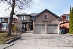 60 Brookfield Court, Brampton, ON L6Y 4K4