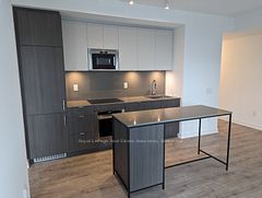215 Lakeshore Road W 447, Mississauga, ON L5H 1G5