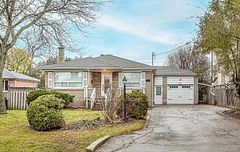 481 Sandmere Place, Oakville, ON L6L 4G5