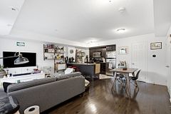 5 Elsie Lane TH135, Toronto, ON M6P 3N3