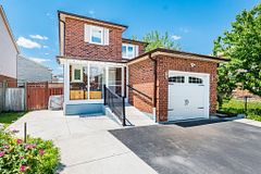 6 Stalbridge Avenue, Brampton, ON L6Y 4H1
