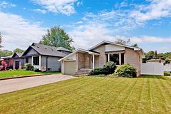 5299 Mericourt Road, Burlington, ON L7L 3R2