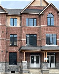 28 Petch Avenue, Caledon, ON L7C 0Y9