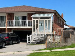 18 Clubhouse Court, Toronto, ON M3L 2K5