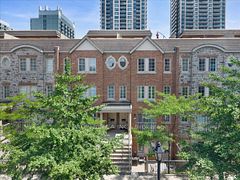 9 Windermere Avenue Th92, Toronto, ON M6S 5A4