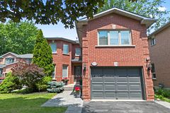 1839 Fellen Place, Mississauga, ON L5J 4S4
