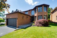 2560 Rugby Road, Mississauga, ON L5B 1T2