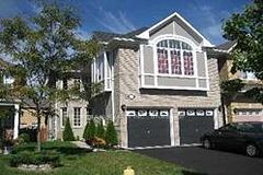 5975 Sidmouth Street, Mississauga, ON L5V 2Z4