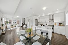 70 PLAINS Road W 10, Burlington, ON L7T 0B6