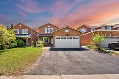 108 Candy Crescent, Brampton, ON L6X 3Z8