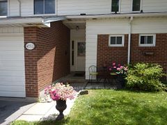 473 Woodview Road 2, Burlington, ON L7N 2Z9