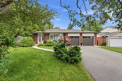 283 W Parkway Drive, Milton, ON L9T 1A7