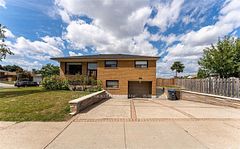 7305 Redstone Road, Mississauga, ON L4T 2B1