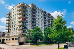 1998 Ironstone Drive 804, Burlington, ON L7L 7P7